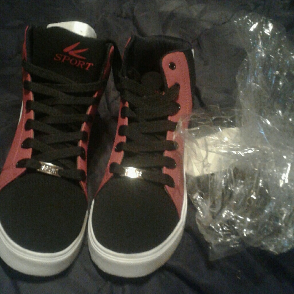 Mens Hi top sneakers